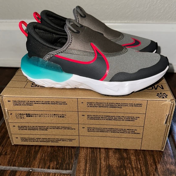 kids nike react shoes